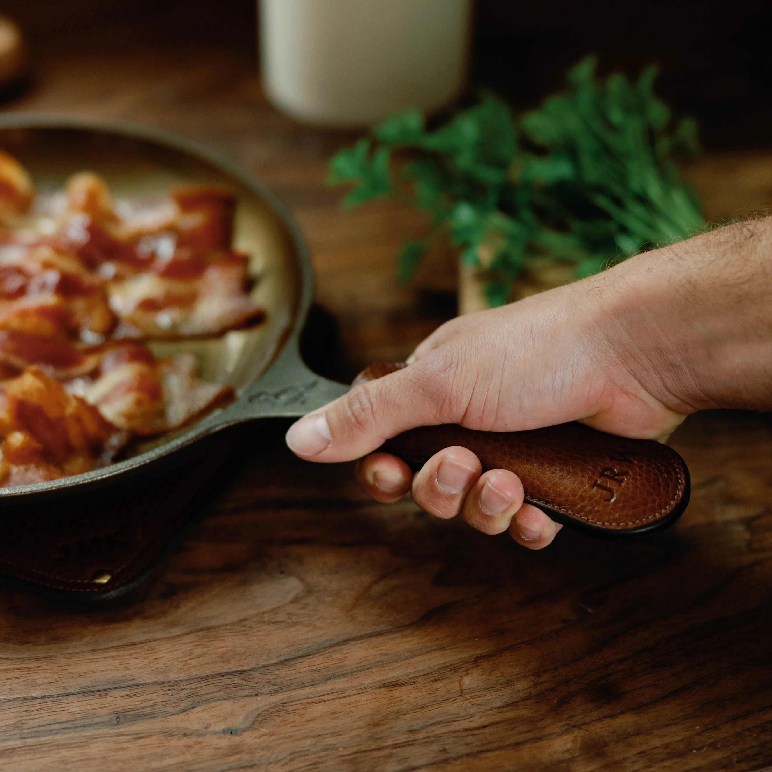 Leather Skillet Sleeve view 3